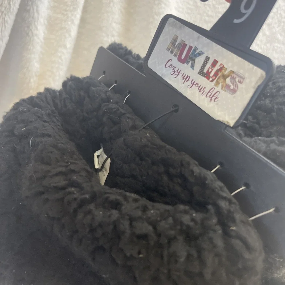 MUK LUKS Cozy Knit Booties‎ Womens Size 9 Black Fuzzy Slipper Boots